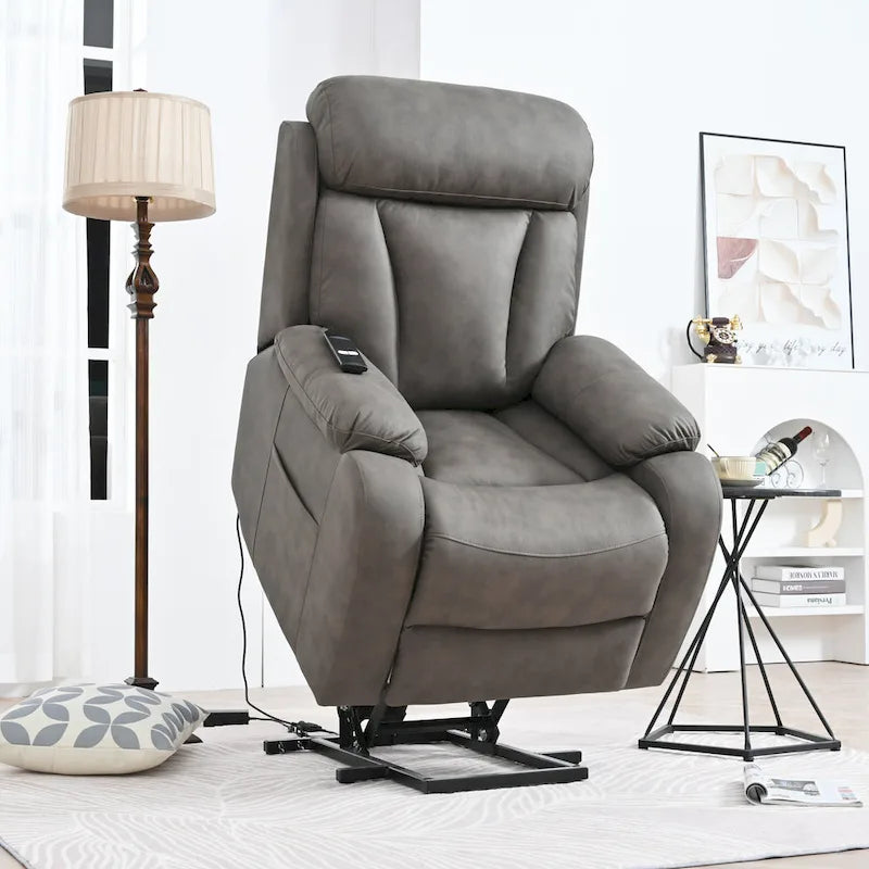 Fauteuil releveur électrique en tissu gris pour personnes âgées, avec télécommande, coussin rembourré, poche latérale et structure robuste.