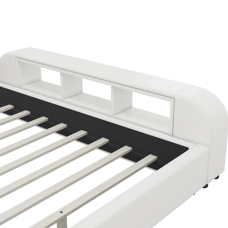 Cadre de lit plateforme en cuir PU Queen Size avec table de chevet multimédia