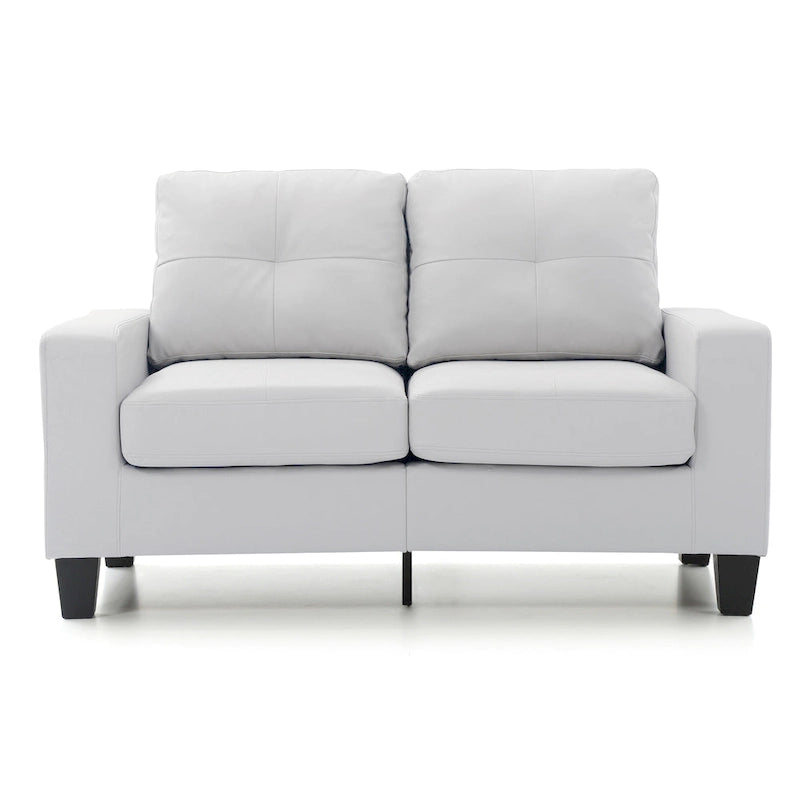 Canapé droit Newbury 58 po (147 cm) de largeur, accoudoirs évasés, revêtement en similicuir - 32 po (81 cm) L x 58 po (147 cm) l x 36 po (91 cm) H