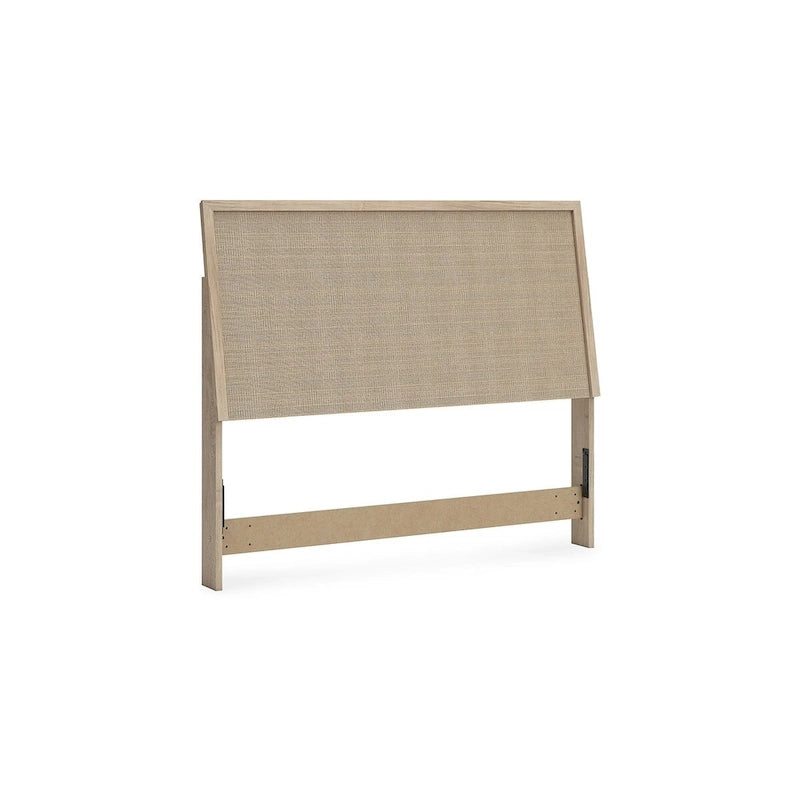 Tête de lit Cielden à panneaux bruns avec 2 tables de chevet, une création Signature Design by Ashley