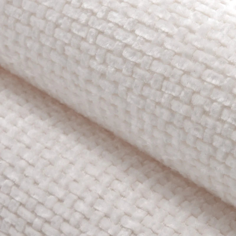 Canapé deux places en velours avec pieds en métal doré pour salon