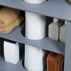 Meuble sous-vasque avec 2 portes et étagère, gris.